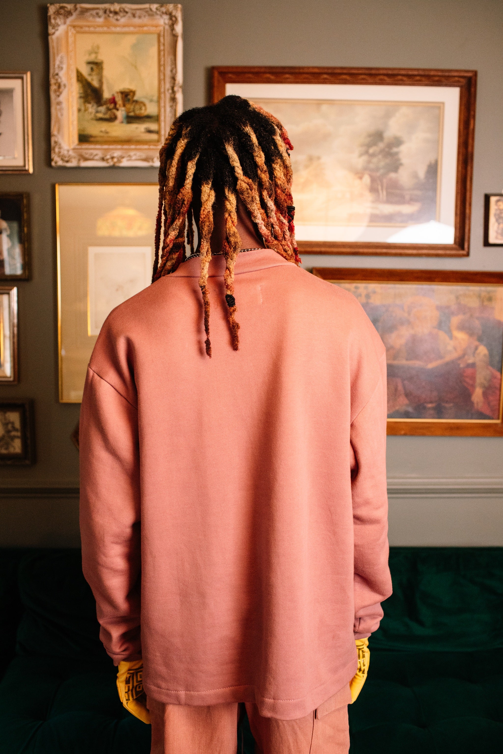 MG Crewneck