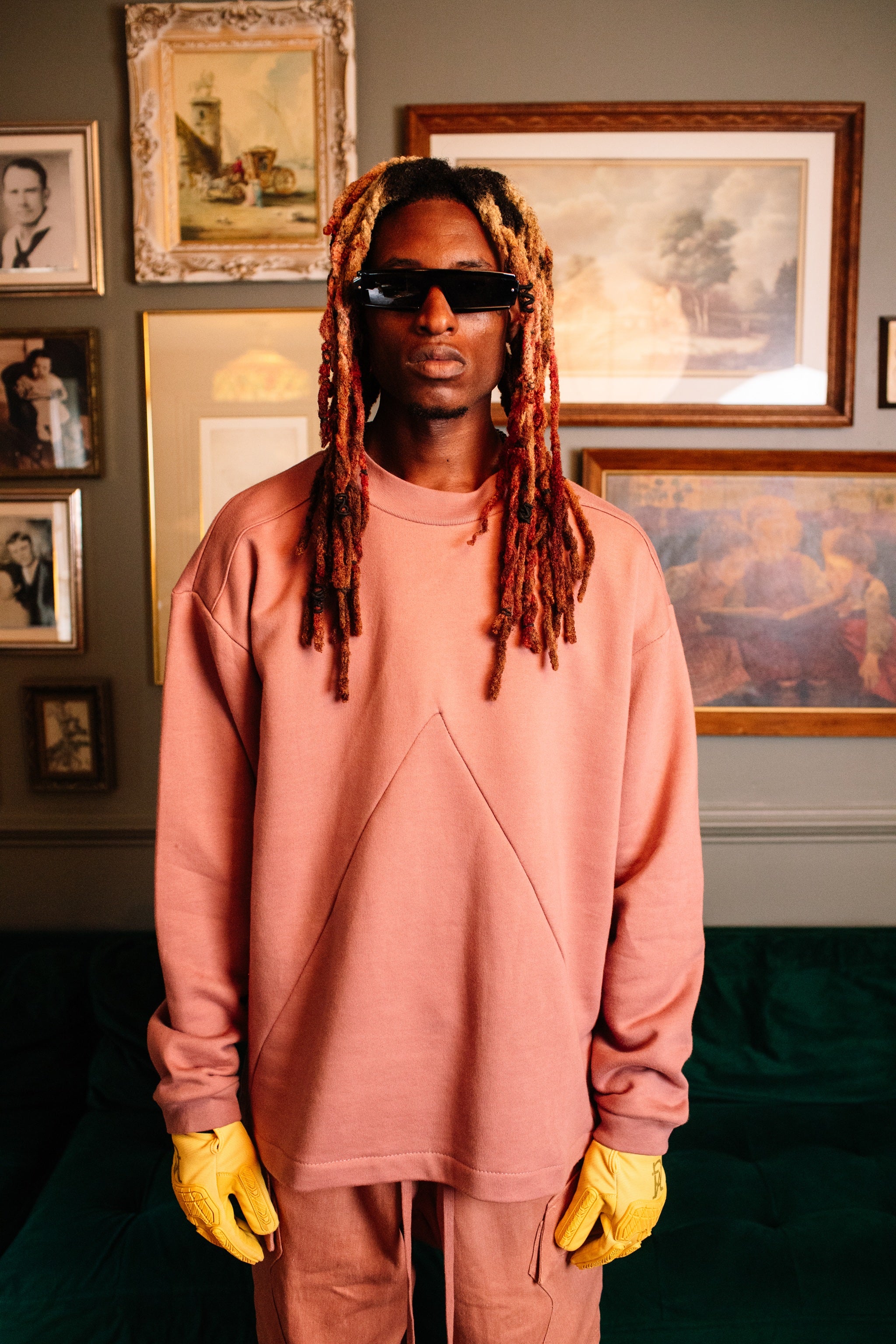 MG Crewneck